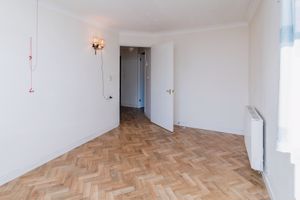 BEDROOM ONE- click for photo gallery